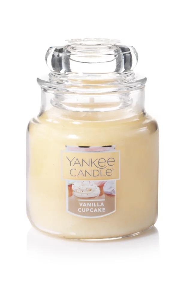 Yankee Candle Vanilla Cupcake Scent 14.5 oz